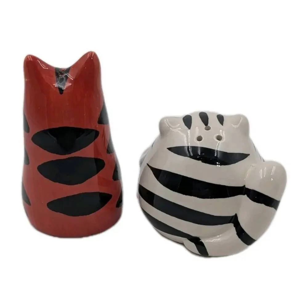 Pier 1 Imports Ceramic Cat Tiger Salt & Pepper Shakers Set Striped Cartoon Cute